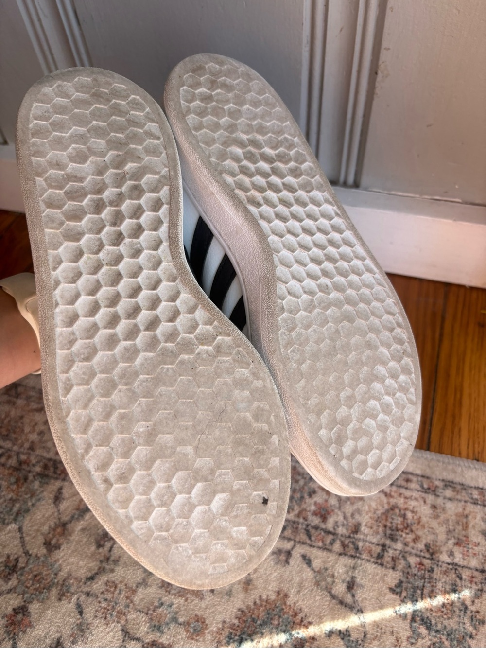 Women’s size 7 Leather White & Black Adidas Sneakers - Picture 5 of 7